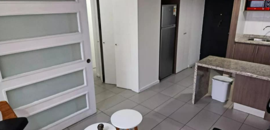 Arriendo departamento amoblado 1 dormitorio – metro Ecuador