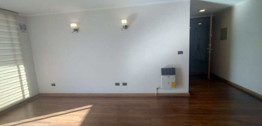 SE ARRIENDA DPTO 3 DORM + 2 BAÑOS +E/B – METRO LO VIAL