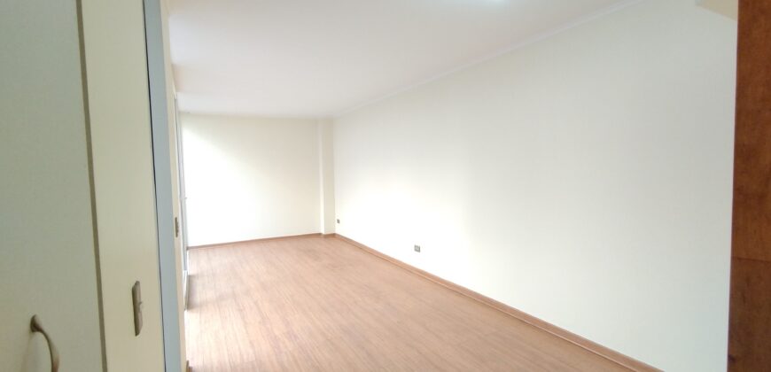 SE ARRIENDA TOWNHOUSE 3D3B2E1B – BARRIO YUNGAY