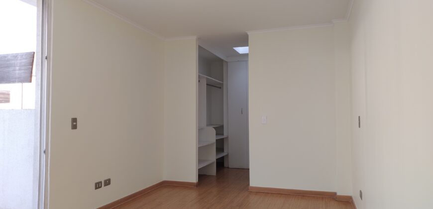 SE ARRIENDA TOWNHOUSE 3D3B2E1B – BARRIO YUNGAY
