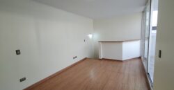 SE ARRIENDA TOWNHOUSE 3D3B2E1B – BARRIO YUNGAY