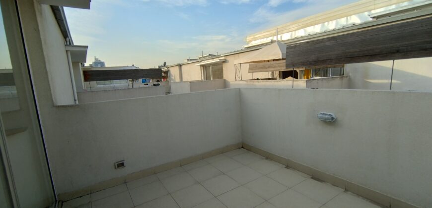 SE ARRIENDA TOWNHOUSE 3D3B2E1B – BARRIO YUNGAY
