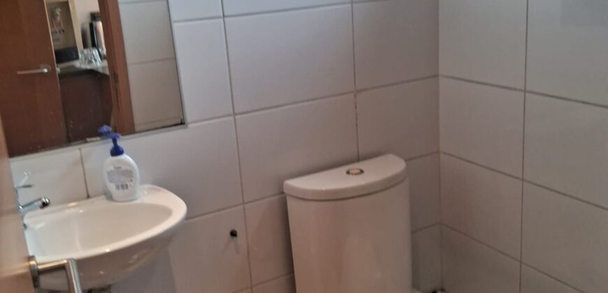 SE VENDE OFICINA AMOBLADA/ METRO MANUEL MONTT