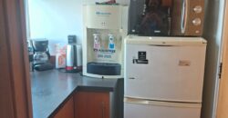 SE VENDE OFICINA AMOBLADA/ METRO MANUEL MONTT