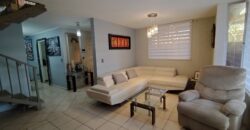 Se Vende Casa 3 Pisos 5d4b+ 3e – Quilicura / Alto De Lo Marcoleta